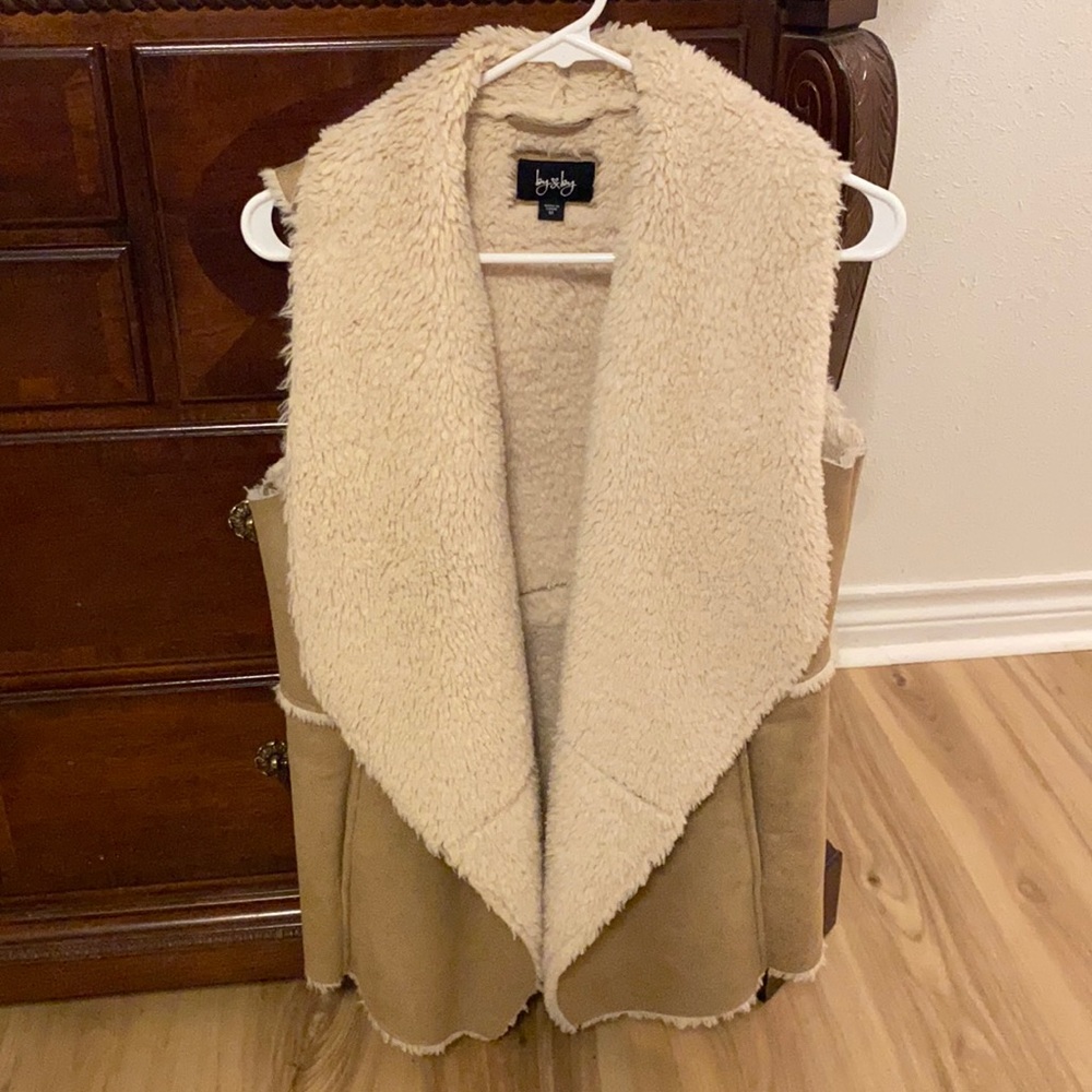 COPY - Tan Sherpa & Suede Winter Vest size medium